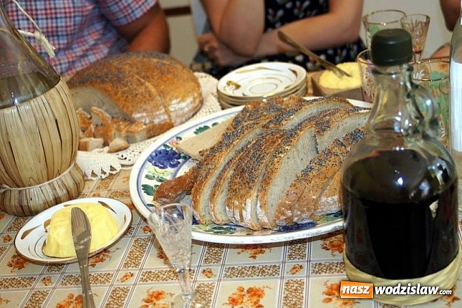 Zdjęcie w galerii na portalu naszwodzislaw.com: Piękna Wieś Województwa Śląskiego: panie z Gogołowej zaprezentowały szkubaczki wiadomości z regionu