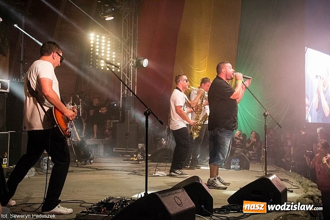 Zdjęcie w galerii na portalu naszwodzislaw.com: Mimo deszczowej pogody Wodzisław stał się Najcieplejszym Miejscem Na Ziemi wiadomości z regionu