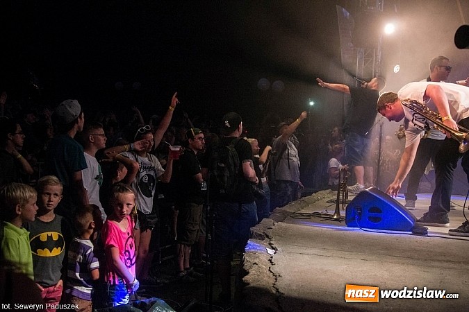 Zdjęcie w galerii na portalu naszwodzislaw.com: Mimo deszczowej pogody Wodzisław stał się Najcieplejszym Miejscem Na Ziemi wiadomości z regionu