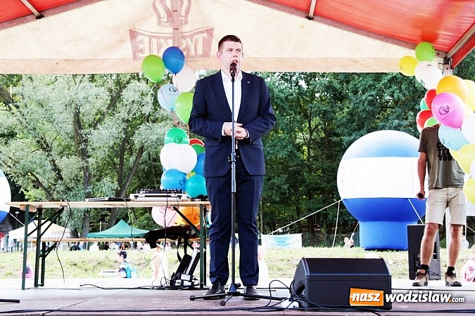 Zdjęcie w galerii na portalu naszwodzislaw.com: Mieszkańcy Wodzisławia wreszcie się doczekali. Dzisiaj uroczyście otwarto Rodzinny Park Rozrywki wiadomości z regionu