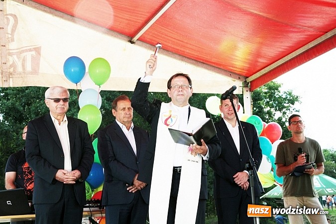 Zdjęcie w galerii na portalu naszwodzislaw.com: Mieszkańcy Wodzisławia wreszcie się doczekali. Dzisiaj uroczyście otwarto Rodzinny Park Rozrywki wiadomości z regionu