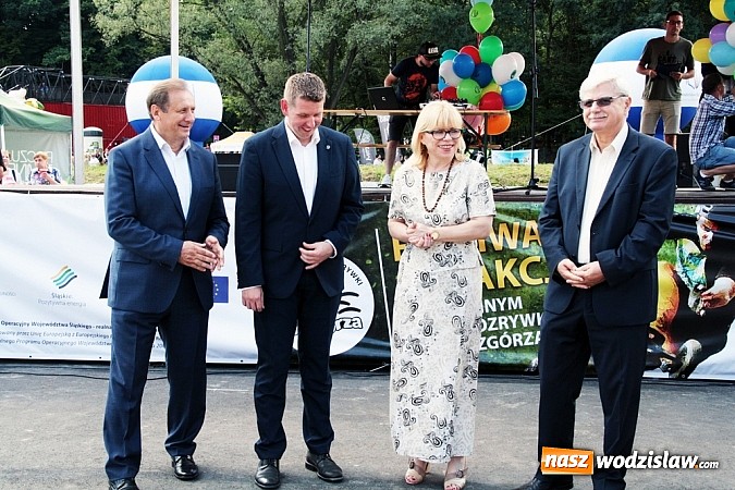 Zdjęcie w galerii na portalu naszwodzislaw.com: Mieszkańcy Wodzisławia wreszcie się doczekali. Dzisiaj uroczyście otwarto Rodzinny Park Rozrywki wiadomości z regionu