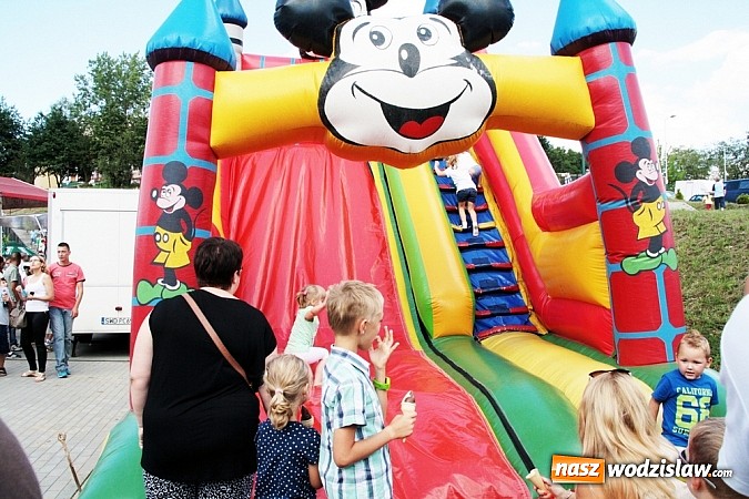 Zdjęcie w galerii na portalu naszwodzislaw.com: Mieszkańcy Wodzisławia wreszcie się doczekali. Dzisiaj uroczyście otwarto Rodzinny Park Rozrywki wiadomości z regionu