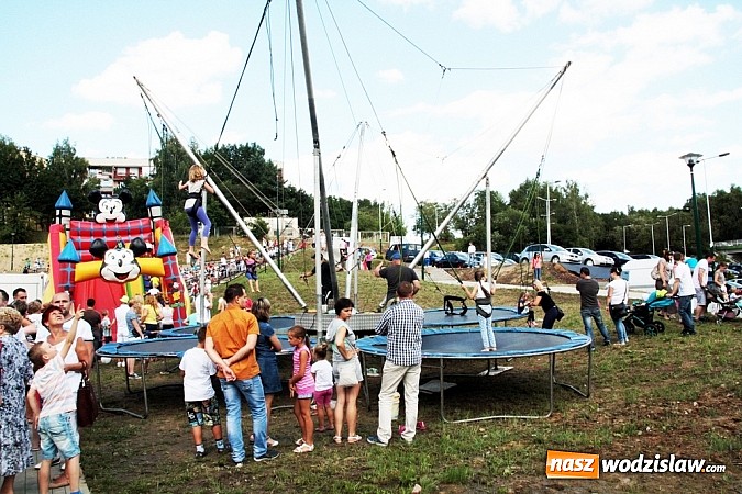 Zdjęcie w galerii na portalu naszwodzislaw.com: Mieszkańcy Wodzisławia wreszcie się doczekali. Dzisiaj uroczyście otwarto Rodzinny Park Rozrywki wiadomości z regionu