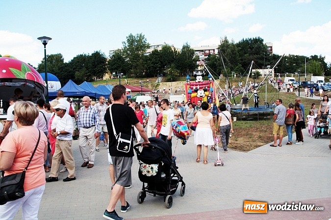 Zdjęcie w galerii na portalu naszwodzislaw.com: Mieszkańcy Wodzisławia wreszcie się doczekali. Dzisiaj uroczyście otwarto Rodzinny Park Rozrywki wiadomości z regionu