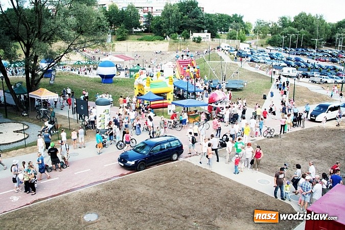 Zdjęcie w galerii na portalu naszwodzislaw.com: Mieszkańcy Wodzisławia wreszcie się doczekali. Dzisiaj uroczyście otwarto Rodzinny Park Rozrywki wiadomości z regionu