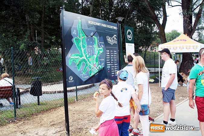 Zdjęcie w galerii na portalu naszwodzislaw.com: Mieszkańcy Wodzisławia wreszcie się doczekali. Dzisiaj uroczyście otwarto Rodzinny Park Rozrywki wiadomości z regionu