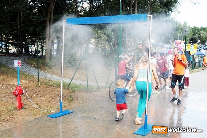 Zdjęcie w galerii na portalu naszwodzislaw.com: Mieszkańcy Wodzisławia wreszcie się doczekali. Dzisiaj uroczyście otwarto Rodzinny Park Rozrywki wiadomości z regionu