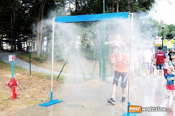 Zdjęcie w galerii na portalu naszwodzislaw.com: Mieszkańcy Wodzisławia wreszcie się doczekali. Dzisiaj uroczyście otwarto Rodzinny Park Rozrywki wiadomości z regionu