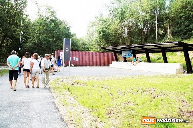 Zdjęcie w galerii na portalu naszwodzislaw.com: Mieszkańcy Wodzisławia wreszcie się doczekali. Dzisiaj uroczyście otwarto Rodzinny Park Rozrywki wiadomości z regionu