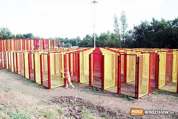 Zdjęcie w galerii na portalu naszwodzislaw.com: Mieszkańcy Wodzisławia wreszcie się doczekali. Dzisiaj uroczyście otwarto Rodzinny Park Rozrywki wiadomości z regionu