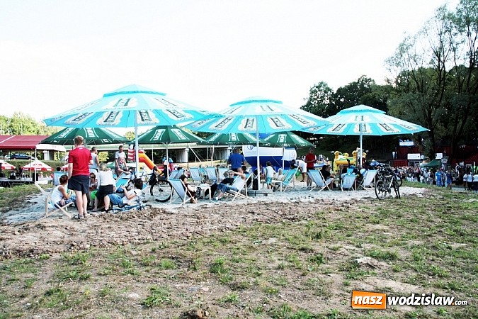 Zdjęcie w galerii na portalu naszwodzislaw.com: Mieszkańcy Wodzisławia wreszcie się doczekali. Dzisiaj uroczyście otwarto Rodzinny Park Rozrywki wiadomości z regionu