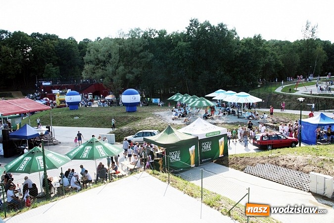 Zdjęcie w galerii na portalu naszwodzislaw.com: Mieszkańcy Wodzisławia wreszcie się doczekali. Dzisiaj uroczyście otwarto Rodzinny Park Rozrywki wiadomości z regionu