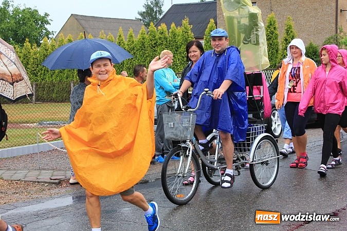 Zdjęcie w galerii na portalu naszwodzislaw.com: Pielgrzymi z Lubomi już w drodze na Jasną Górę wiadomości z regionu