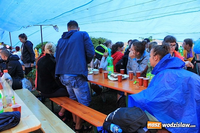 Zdjęcie w galerii na portalu naszwodzislaw.com: Pielgrzymi z Lubomi już w drodze na Jasną Górę wiadomości z regionu