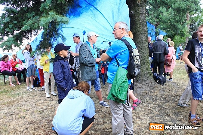Zdjęcie w galerii na portalu naszwodzislaw.com: Pielgrzymi z Lubomi już w drodze na Jasną Górę wiadomości z regionu