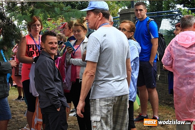 Zdjęcie w galerii na portalu naszwodzislaw.com: Pielgrzymi z Lubomi już w drodze na Jasną Górę wiadomości z regionu