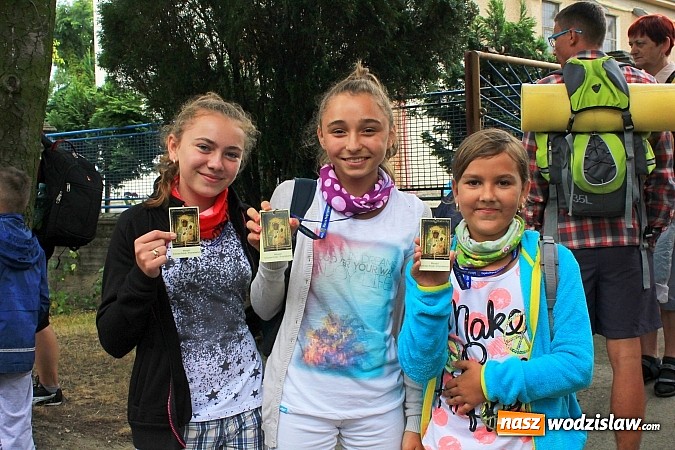 Zdjęcie w galerii na portalu naszwodzislaw.com: Pielgrzymi z Lubomi już w drodze na Jasną Górę wiadomości z regionu