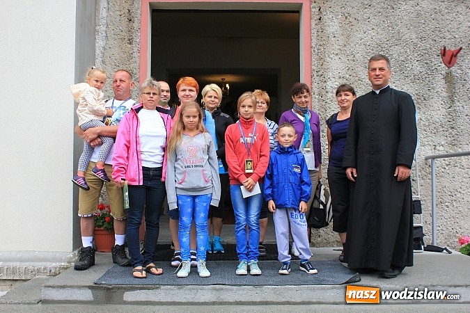 Zdjęcie w galerii na portalu naszwodzislaw.com: Pielgrzymi z Lubomi już w drodze na Jasną Górę wiadomości z regionu