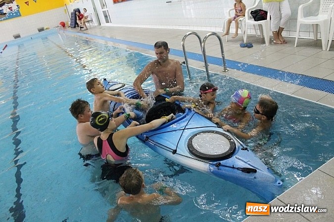 Zdjęcie w galerii na portalu naszwodzislaw.com: II Dzień Sportu i Aktywnego Wypoczynku - szaleństwa na basenie w Połomi wiadomości z regionu