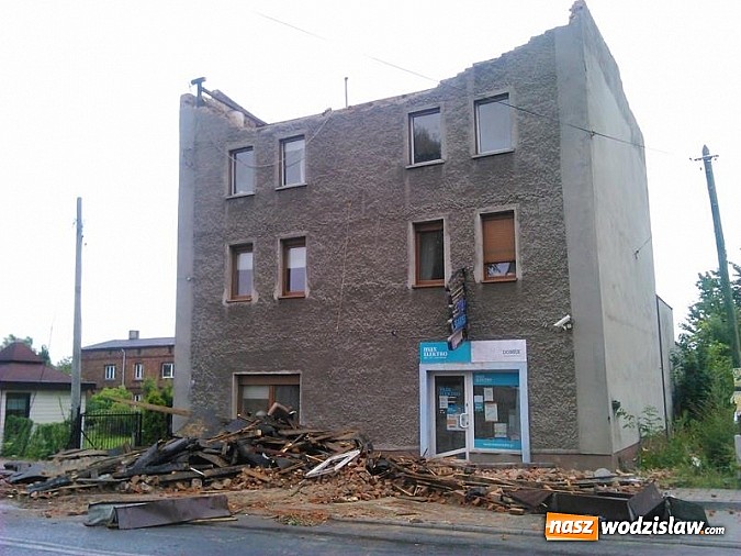 Zdjęcie w galerii na portalu naszwodzislaw.com: Strażacy podsumowali skutki sobotniej wichury. Łącznie interweniowali 161 razy  wiadomości z regionu