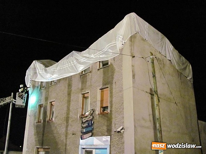 Zdjęcie w galerii na portalu naszwodzislaw.com: Strażacy podsumowali skutki sobotniej wichury. Łącznie interweniowali 161 razy  wiadomości z regionu