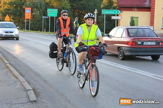 Zdjęcie w galerii na portalu naszwodzislaw.com: Rowerem z Lubomi na Jasną Górę wiadomości z regionu