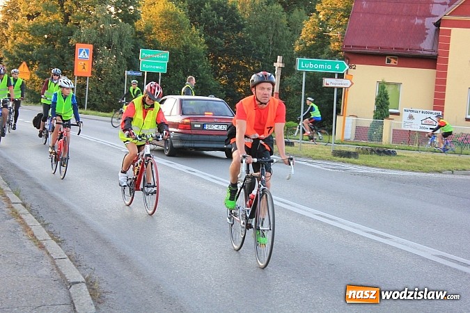 Zdjęcie w galerii na portalu naszwodzislaw.com: Rowerem z Lubomi na Jasną Górę wiadomości z regionu