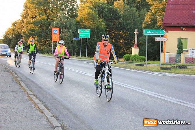 Zdjęcie w galerii na portalu naszwodzislaw.com: Rowerem z Lubomi na Jasną Górę wiadomości z regionu