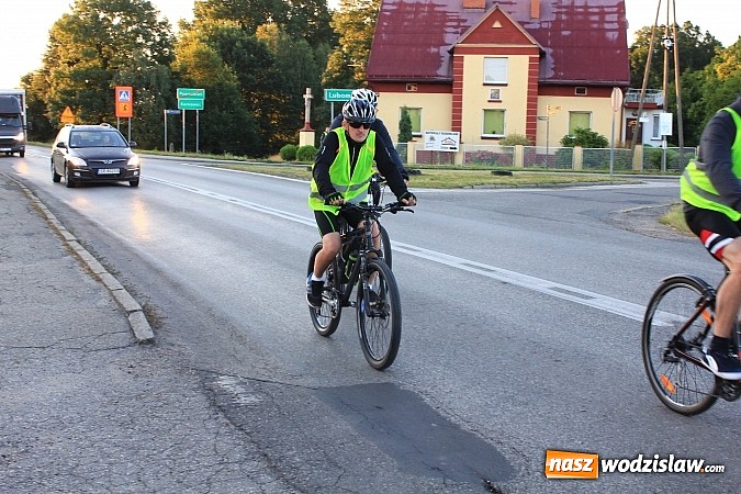 Zdjęcie w galerii na portalu naszwodzislaw.com: Rowerem z Lubomi na Jasną Górę wiadomości z regionu