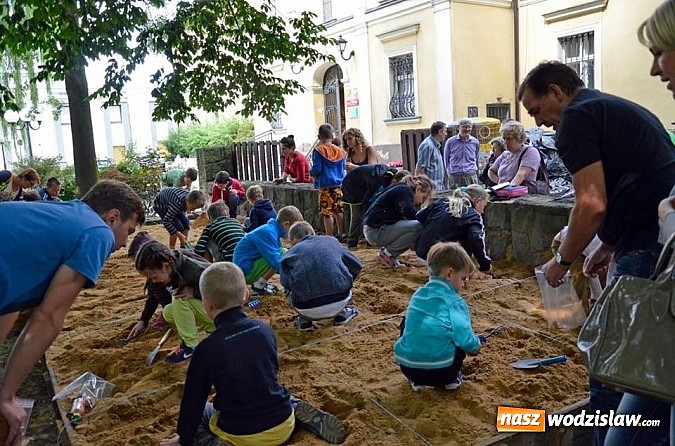 Zdjęcie w galerii na portalu naszwodzislaw.com: Warsztaty archeologiczne w wodzisławskim Muzeum wiadomości z regionu