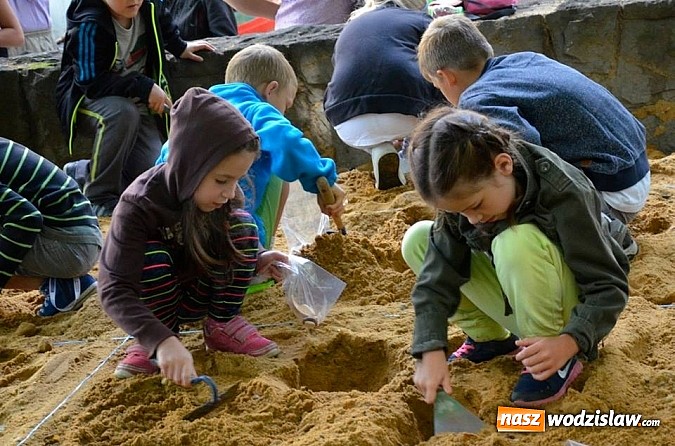 Zdjęcie w galerii na portalu naszwodzislaw.com: Warsztaty archeologiczne w wodzisławskim Muzeum wiadomości z regionu