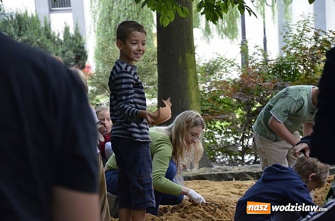 Zdjęcie w galerii na portalu naszwodzislaw.com: Warsztaty archeologiczne w wodzisławskim Muzeum wiadomości z regionu