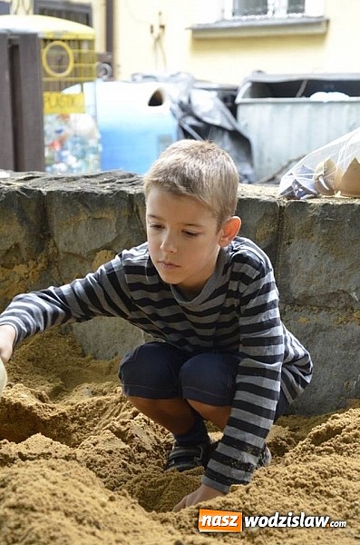 Zdjęcie w galerii na portalu naszwodzislaw.com: Warsztaty archeologiczne w wodzisławskim Muzeum wiadomości z regionu