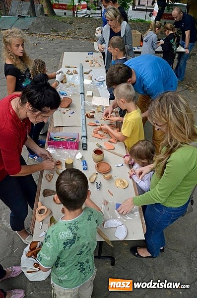 Zdjęcie w galerii na portalu naszwodzislaw.com: Warsztaty archeologiczne w wodzisławskim Muzeum wiadomości z regionu