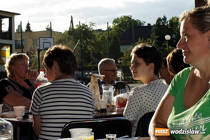 Zdjęcie w galerii na portalu naszwodzislaw.com: Gogołowscy emeryci i członkowie zespołu Adagio na wspólnym grillu wiadomości z regionu