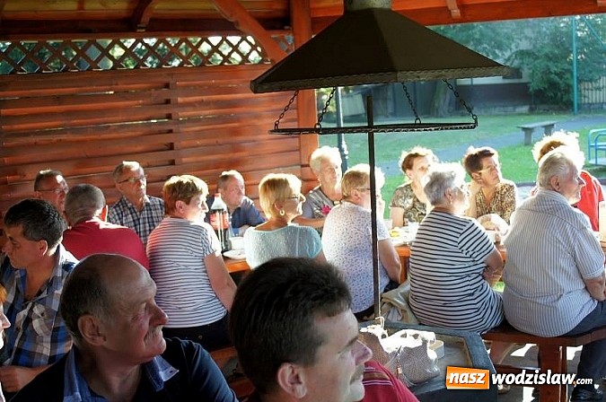 Zdjęcie w galerii na portalu naszwodzislaw.com: Gogołowscy emeryci i członkowie zespołu Adagio na wspólnym grillu wiadomości z regionu