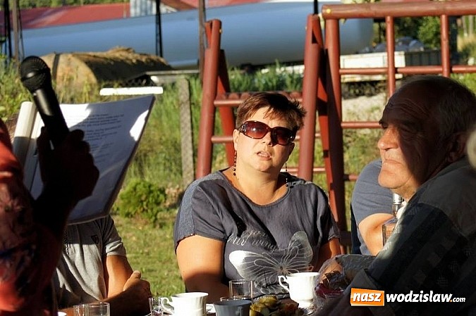 Zdjęcie w galerii na portalu naszwodzislaw.com: Gogołowscy emeryci i członkowie zespołu Adagio na wspólnym grillu wiadomości z regionu