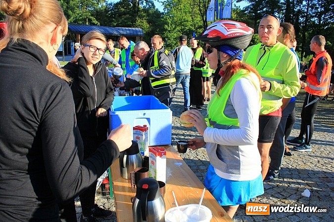 Zdjęcie w galerii na portalu naszwodzislaw.com: Zmęczeni, ale szczęśliwi wrócili do domów wiadomości z regionu