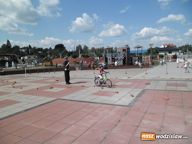 Zdjęcie w galerii na portalu naszwodzislaw.com: Aktywny wypoczynek z wodzisławskimi policjantami wiadomości z regionu