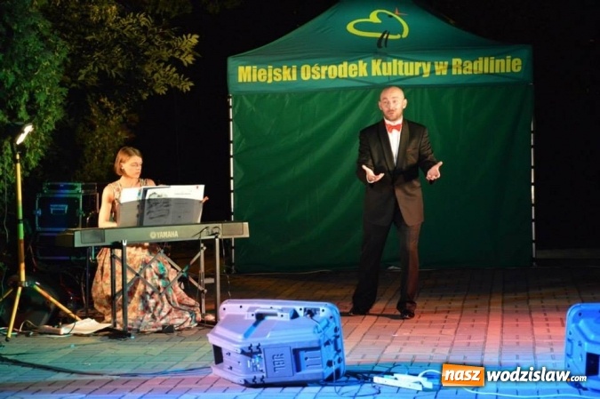 Zdjęcie w galerii na portalu naszwodzislaw.com: Radlin:Operetka przy fontannie zabrzmiała po raz trzeci  wiadomości z regionu