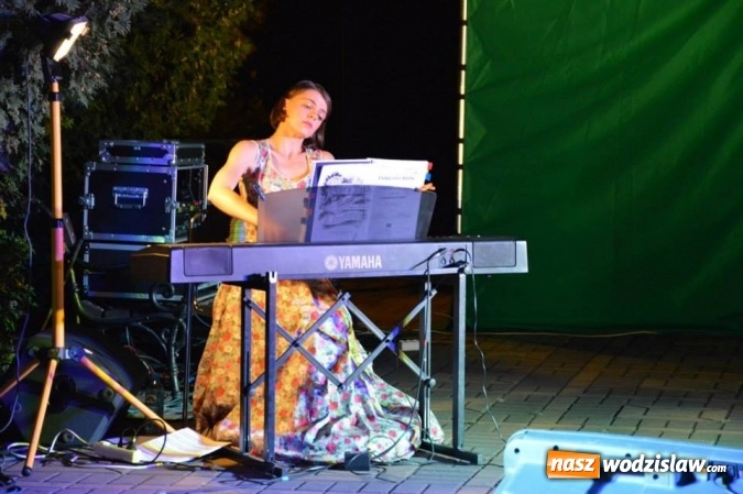 Zdjęcie w galerii na portalu naszwodzislaw.com: Radlin:Operetka przy fontannie zabrzmiała po raz trzeci  wiadomości z regionu