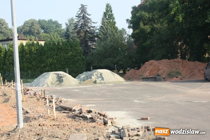 Zdjęcie w galerii na portalu naszwodzislaw.com: MOSiR: Trwa remont krytej trybuny wiadomości z regionu