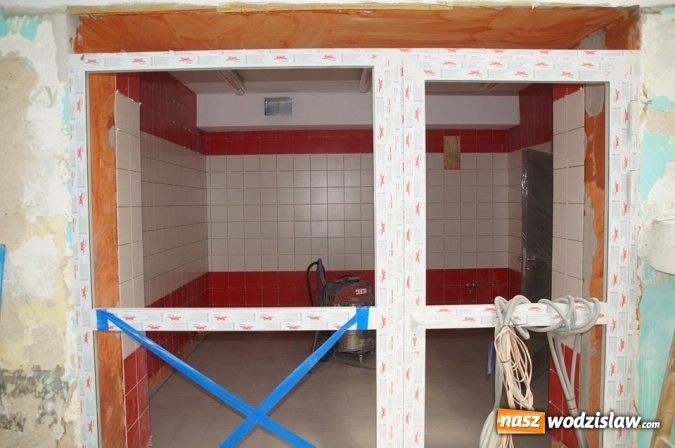 Zdjęcie w galerii na portalu naszwodzislaw.com: Remont basenu trwa. Jak przebiegają prace? wiadomości z regionu