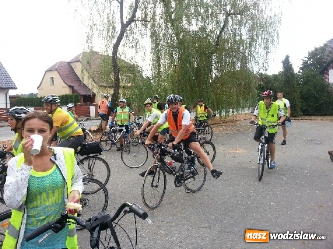 Zdjęcie w galerii na portalu naszwodzislaw.com: Wyruszyli na Górę Świętej Anny  wiadomości z regionu