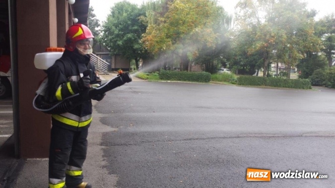 Zdjęcie w galerii na portalu naszwodzislaw.com: Wodzisławskie starostwo kupiło dwa defibrylatory  wiadomości z regionu