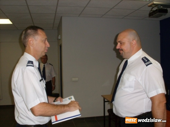 Zdjęcie w galerii na portalu naszwodzislaw.com: Uroczyste wprowadzenie I Zastępcy Komendanta Powiatowego Policji w Wodzisławiu Śląskim oraz Komendanta Komisariatu Policji w Gorzycach  wiadomości z regionu
