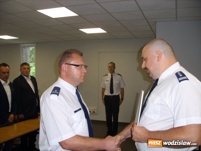 Zdjęcie w galerii na portalu naszwodzislaw.com: Uroczyste wprowadzenie I Zastępcy Komendanta Powiatowego Policji w Wodzisławiu Śląskim oraz Komendanta Komisariatu Policji w Gorzycach  wiadomości z regionu