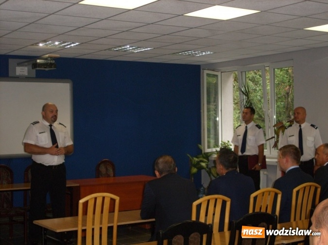 Zdjęcie w galerii na portalu naszwodzislaw.com: Uroczyste wprowadzenie I Zastępcy Komendanta Powiatowego Policji w Wodzisławiu Śląskim oraz Komendanta Komisariatu Policji w Gorzycach  wiadomości z regionu