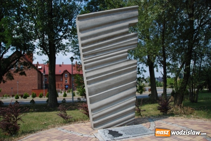 Zdjęcie w galerii na portalu naszwodzislaw.com: Ścieżka Powstań Śląskich walczy o zwycięstwo w prestiżowym konkursie wiadomości z regionu